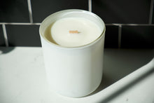 Load image into Gallery viewer, French Oak &amp; Vanilla New Orleans Candle
